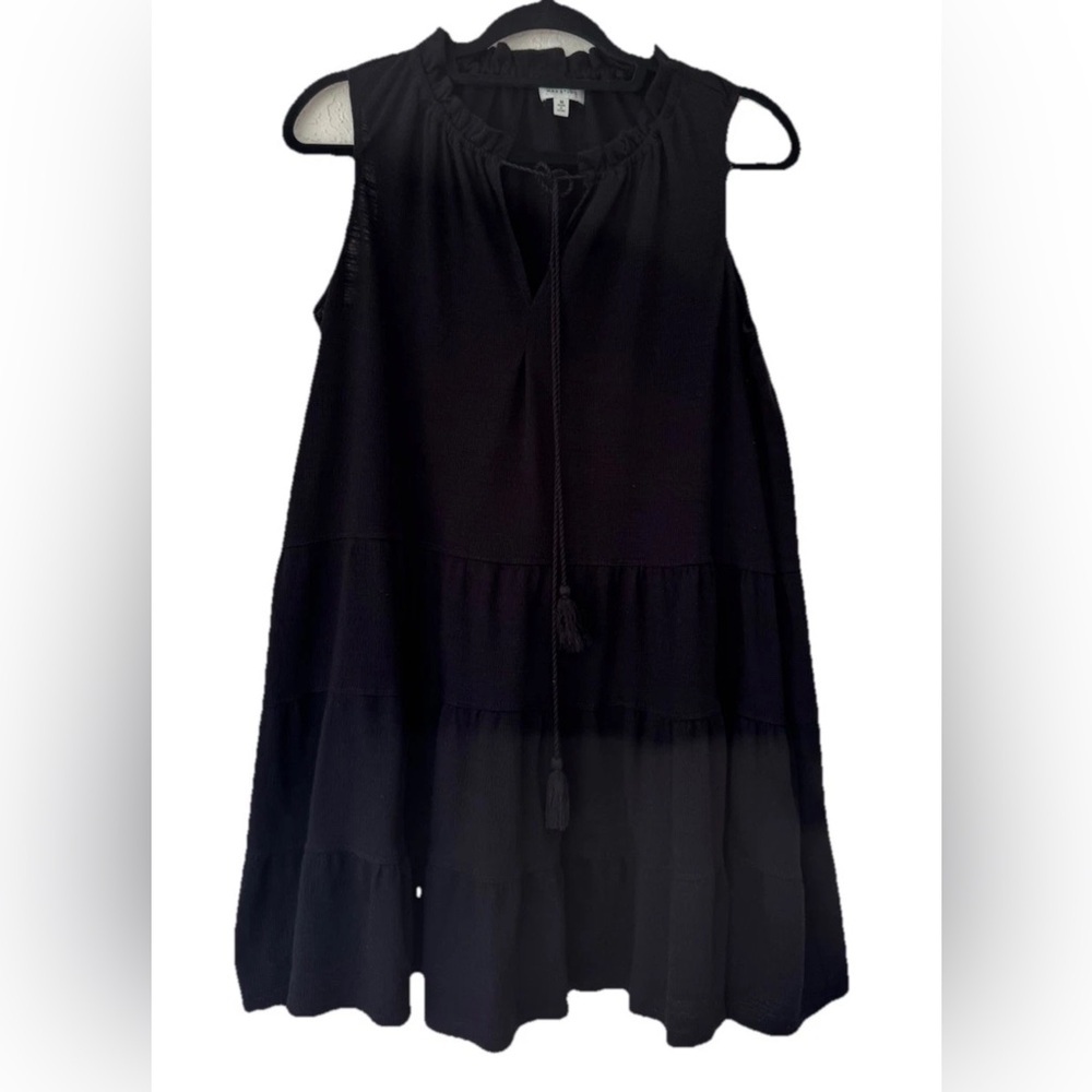 Max Studio Sleeveless Tiered Dress Black V-Neck Tiny Ruffle Tie Collar Medium